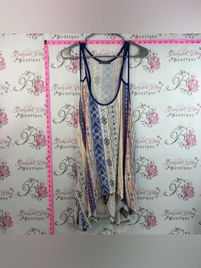Suzy Shier Neckline Tank Top Blue and White Printed Loose fit